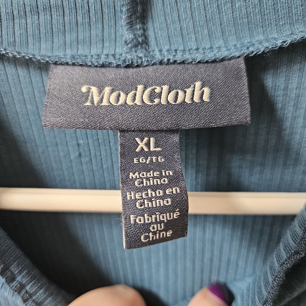 ModCloth Lettuce Hem Mockneck Ribbed Top - Picture 5 of 5